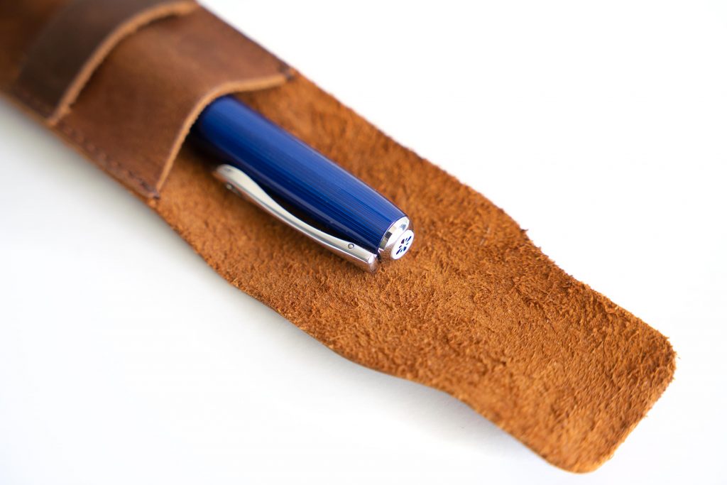Diplomat pen in the Daimay Leather Pen Sleeve