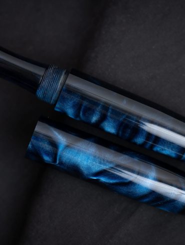 Ranga Giant 9B Sapphire Sea Acrylic